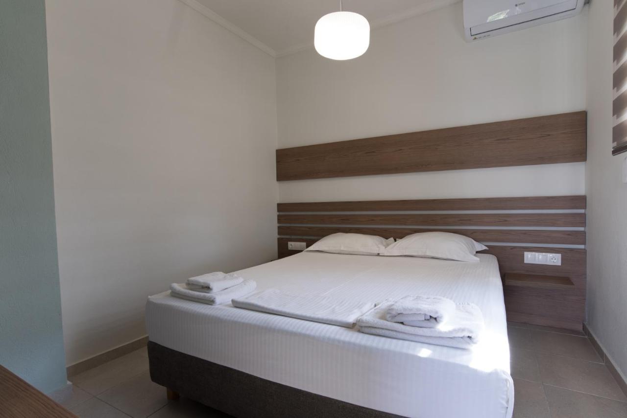 Vertigo Seaside Apartments Nikiti  Extérieur photo