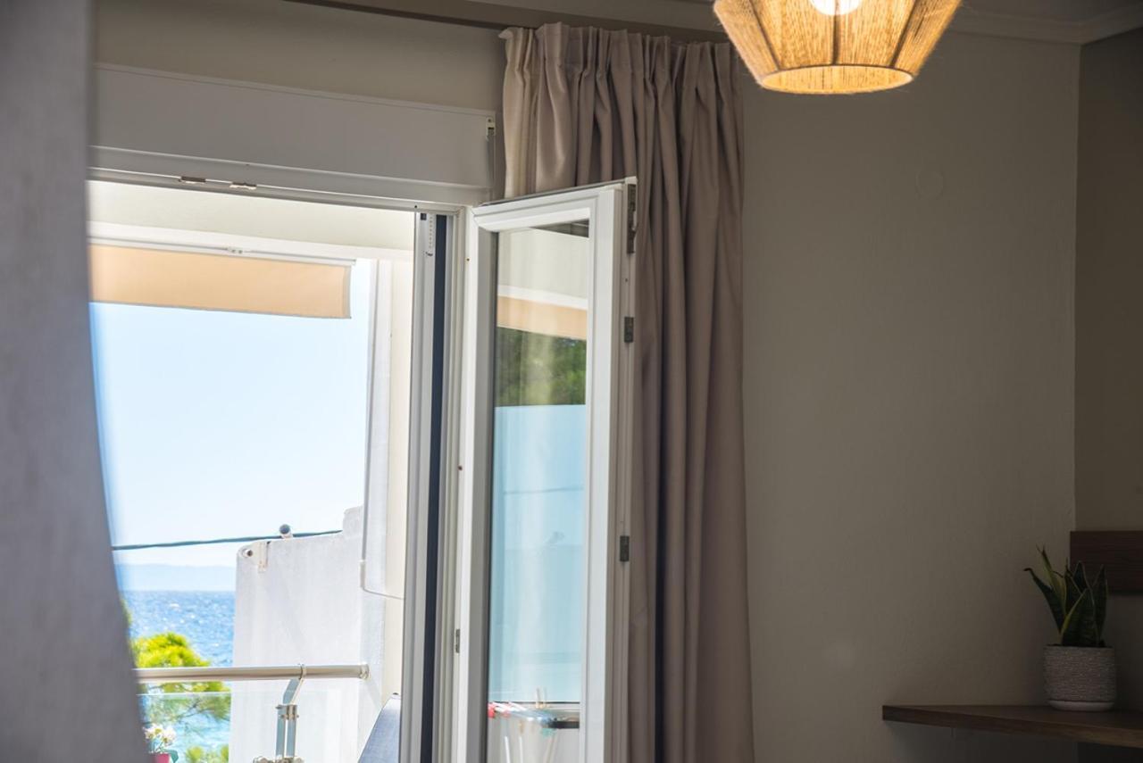 Vertigo Seaside Apartments Nikiti  Extérieur photo