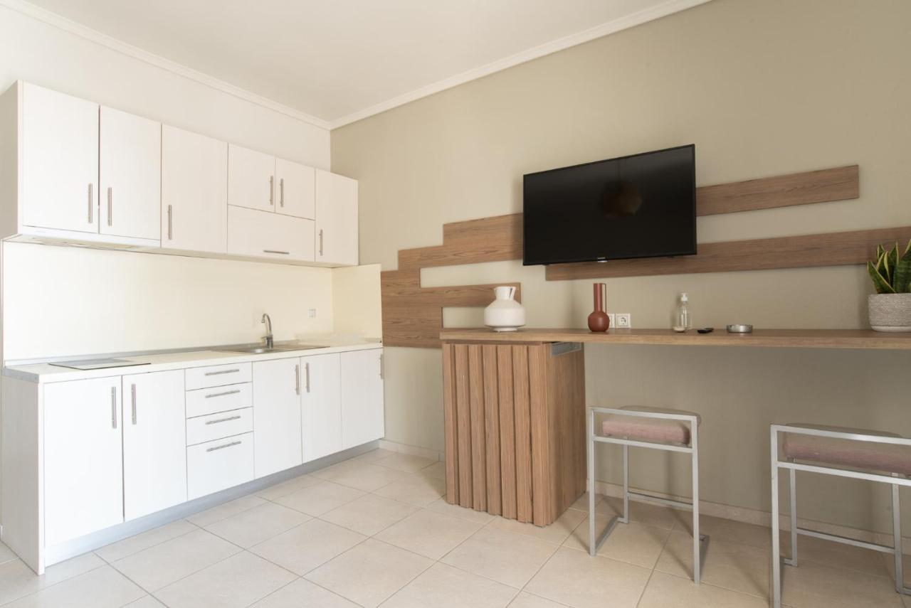 Vertigo Seaside Apartments Nikiti  Extérieur photo